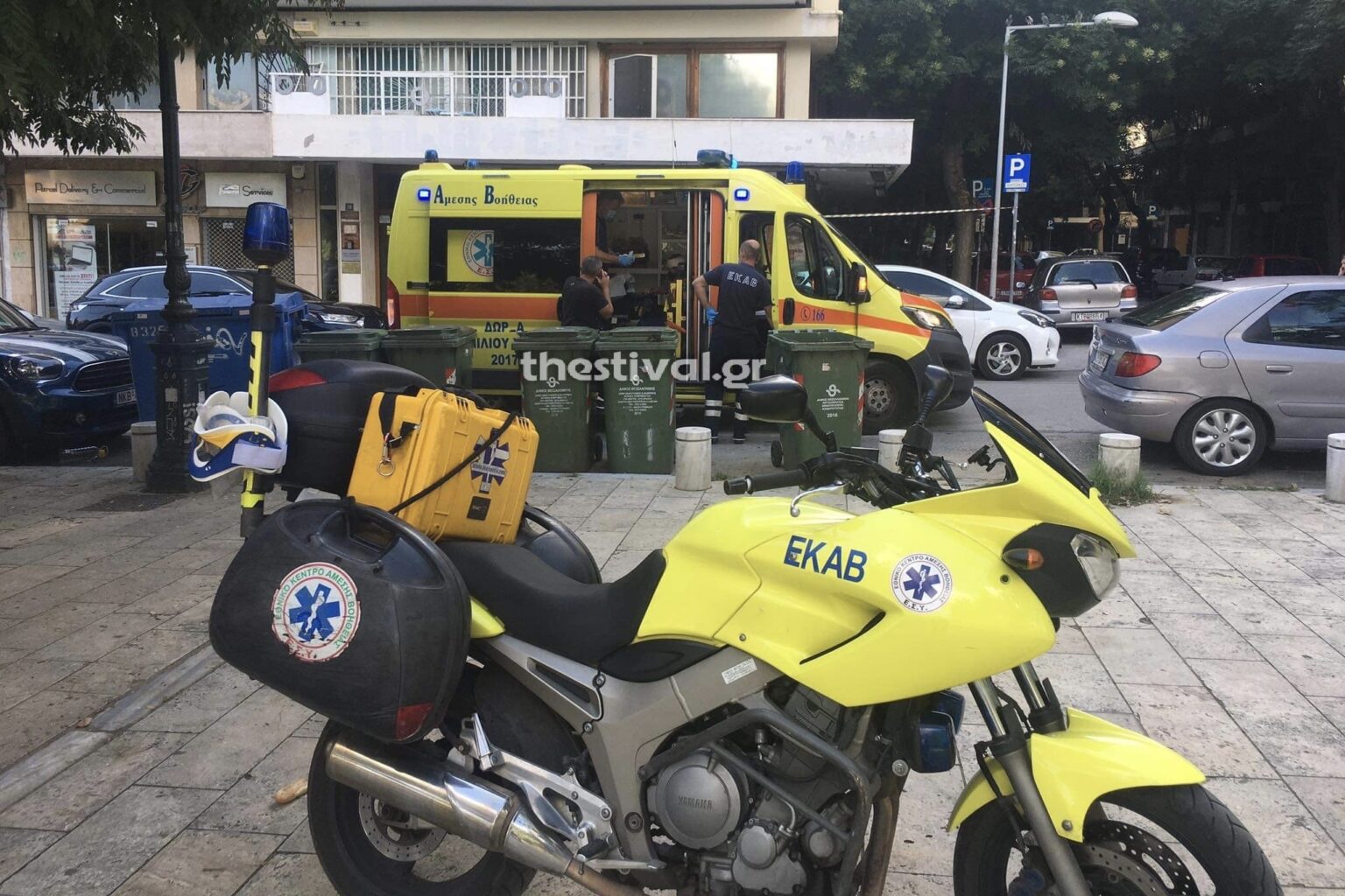 Θεσσαλονίκη: Αλγερινός μαχαίρωσε και χτύπησε Γεωργιανό με σπασμένο μπουκάλι Θεσσαλονίκη: Αλγερινός μαχαίρωσε και χτύπησε Γεωργιανό με σπασμένο μπουκάλι