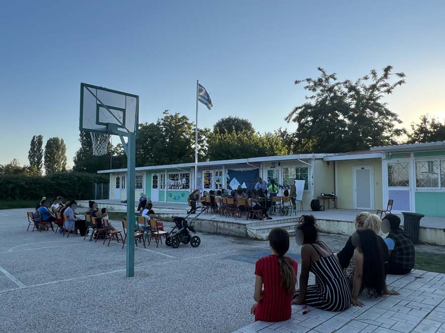 «Υποστηρικτικές παρεμβάσεις σε κοινότητες ΡΟΜΑ για την ενίσχυση της πρόσβασης και μείωση της εγκατάλειψης της εκπαίδευσης από παιδιά και εφήβους στην ΠΑΜΘ» «Υποστηρικτικές παρεμβάσεις σε κοινότητες ΡΟΜΑ για την ενίσχυση της πρόσβασης και μείωση της εγκατάλειψης της εκπαίδευσης από παιδιά και εφήβους στην ΠΑΜΘ»