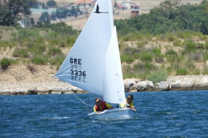 Η ιστιοπλοΐα το νέο πεδίο αθλητικών διακρίσεων για τον Κομοτηναίο παραολυμπιονίκη της κολύμβησης Άλεξ Ταξιλδάρη Η ιστιοπλοΐα το νέο πεδίο αθλητικών διακρίσεων για τον Κομοτηναίο παραολυμπιονίκη της κολύμβησης Άλεξ Ταξιλδάρη