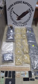 Κατασχέθηκαν μεγάλες ποσότητες ναρκωτικών ουσιών από αστυνομικούς της Υποδιεύθυνσης Ασφαλείας Ορεστιάδας στον Έβρο Κατασχέθηκαν μεγάλες ποσότητες ναρκωτικών ουσιών από αστυνομικούς της Υποδιεύθυνσης Ασφαλείας Ορεστιάδας στον Έβρο