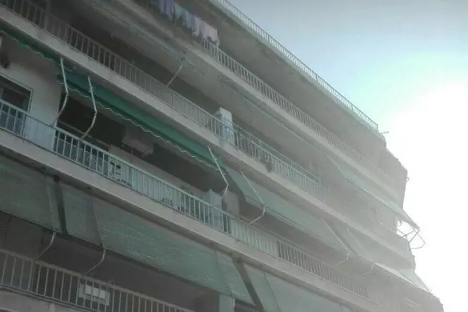 23χρονη έπεσε από τον 5ο όροφο μπροστά στα μάτια της μητέρα της 23χρονη έπεσε από τον 5ο όροφο μπροστά στα μάτια της μητέρα της