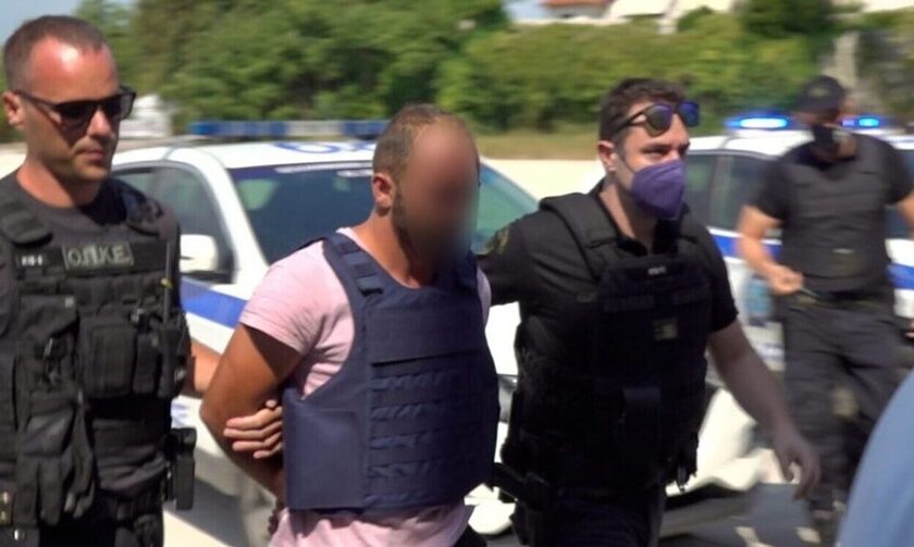 Προφυλακιστέος ο 29χρονος για τη δολοφονία του πεθερού του στην Άρτα Προφυλακιστέος ο 29χρονος για τη δολοφονία του πεθερού του στην Άρτα