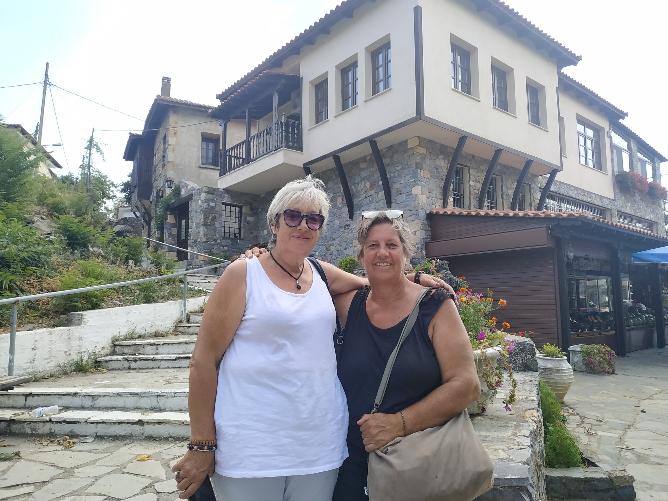 Στην Θράκη για θερινές διακοπές η πρόεδρος της Ένωσης Βιοκαλλιεργητών Ελλάδας Χ. Σκορδίτη Στην Θράκη για θερινές διακοπές η πρόεδρος της Ένωσης Βιοκαλλιεργητών Ελλάδας Χ. Σκορδίτη