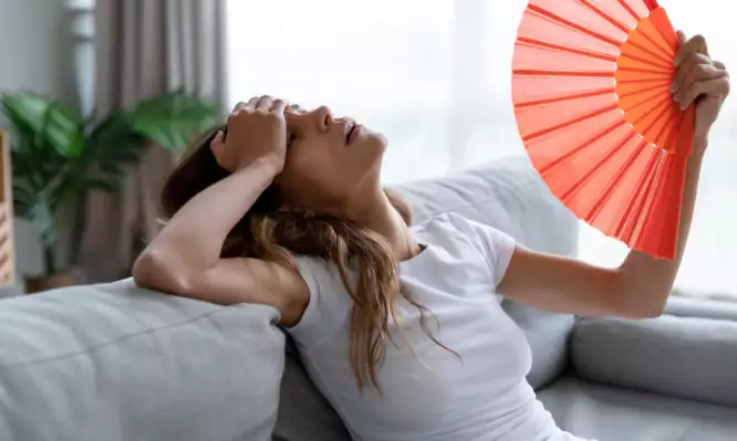 Τι συμβαίνει στον οργανισμό μας όταν έχει πολλή ζέστη. Πως να τον βοηθήσουμε Τι συμβαίνει στον οργανισμό μας όταν έχει πολλή ζέστη. Πως να τον βοηθήσουμε