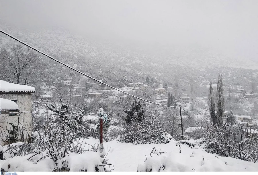 Έπεσαν τα πρώτα χιόνια στον Όλυμπο!