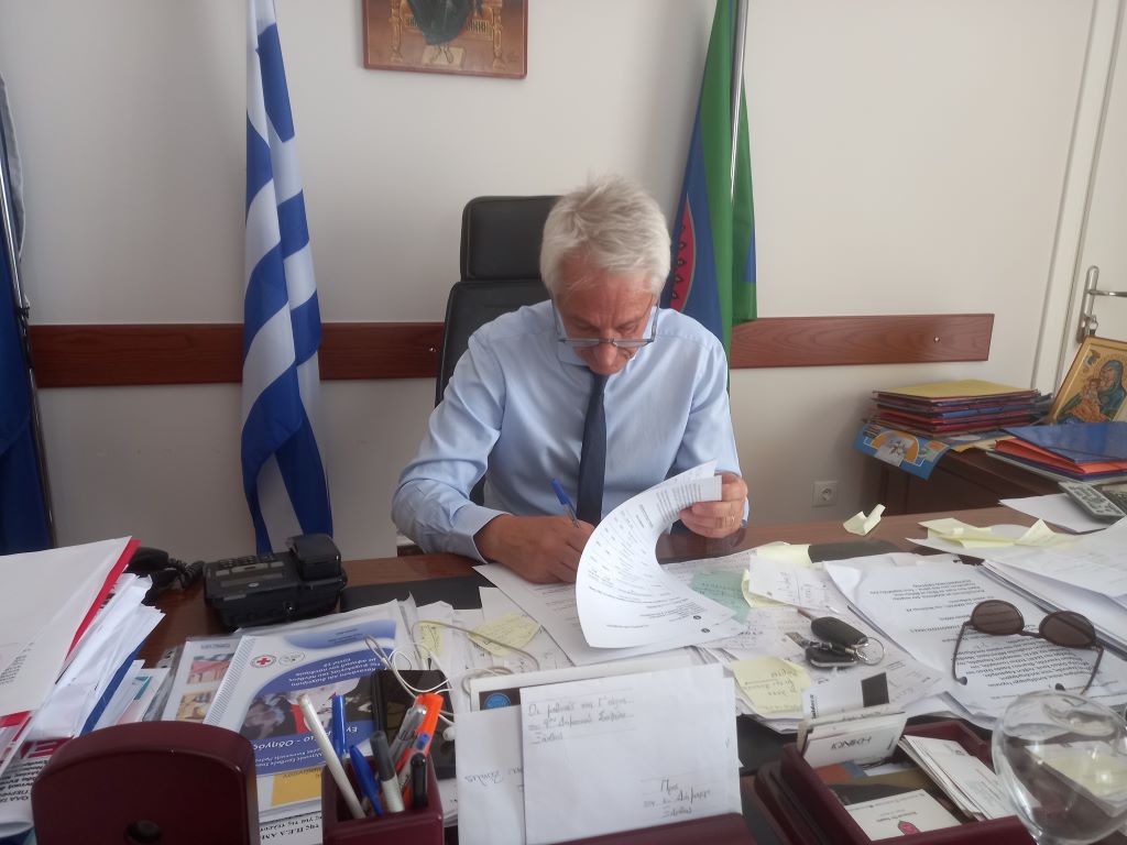 Εξοπλίζονται 14 νέες παιδικές χαρές στην πόλη και στους οικισμούς του Δήμου Ξάνθης Εξοπλίζονται 14 νέες παιδικές χαρές στην πόλη και στους οικισμούς του Δήμου Ξάνθης