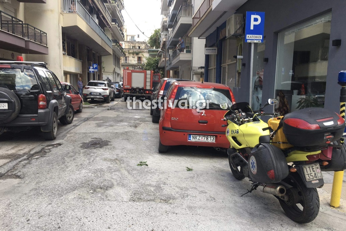 28χρονος βρέθηκε κρεμασμένος σε διαμέρισμα με μικρή εστία φωτιάς στη Θεσσαλονίκη 28χρονος βρέθηκε κρεμασμένος σε διαμέρισμα με μικρή εστία φωτιάς στη Θεσσαλονίκη