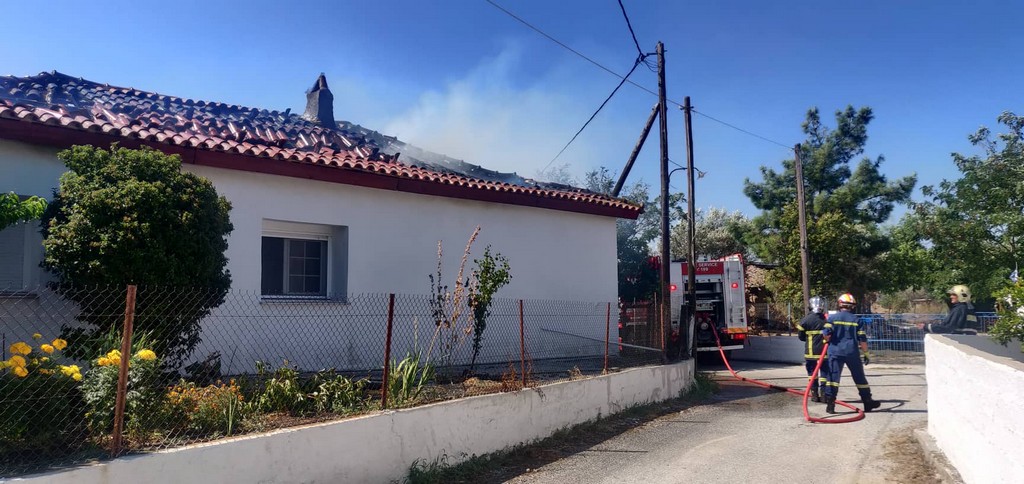 Πυρκαγιά σε σπίτι στη Μεσσούνη Ροδόπης Πυρκαγιά σε σπίτι στη Μεσσούνη Ροδόπης