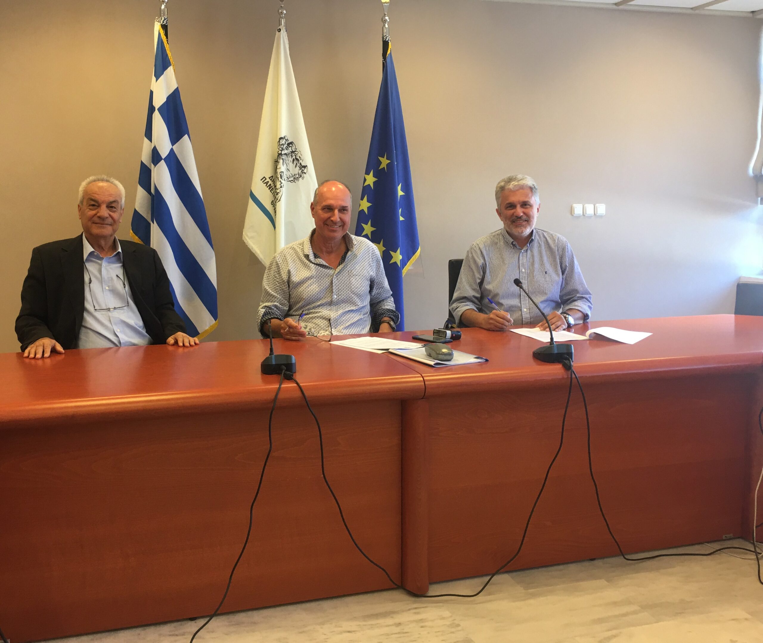 Υπογραφή Σύμβασης για την ενεργειακή αναβάθμιση των κτηριακών εγκαταστάσεων της παλιάς Νομικής Υπογραφή Σύμβασης για την ενεργειακή αναβάθμιση των κτηριακών εγκαταστάσεων της παλιάς Νομικής