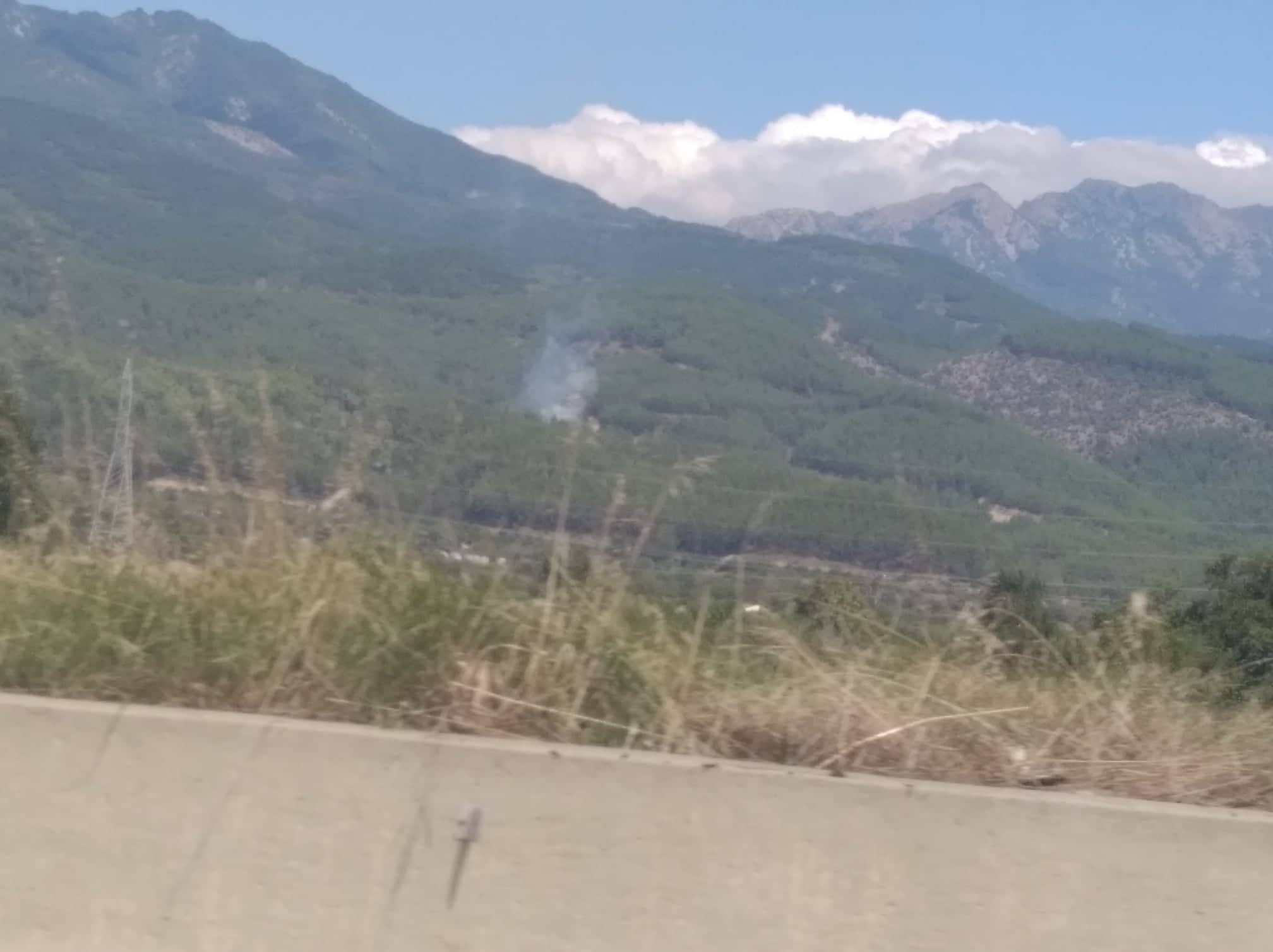 Υπό έλεγχο η πυρκαγιά στην περιοχή του Σώστη Υπό έλεγχο η πυρκαγιά στην περιοχή του Σώστη