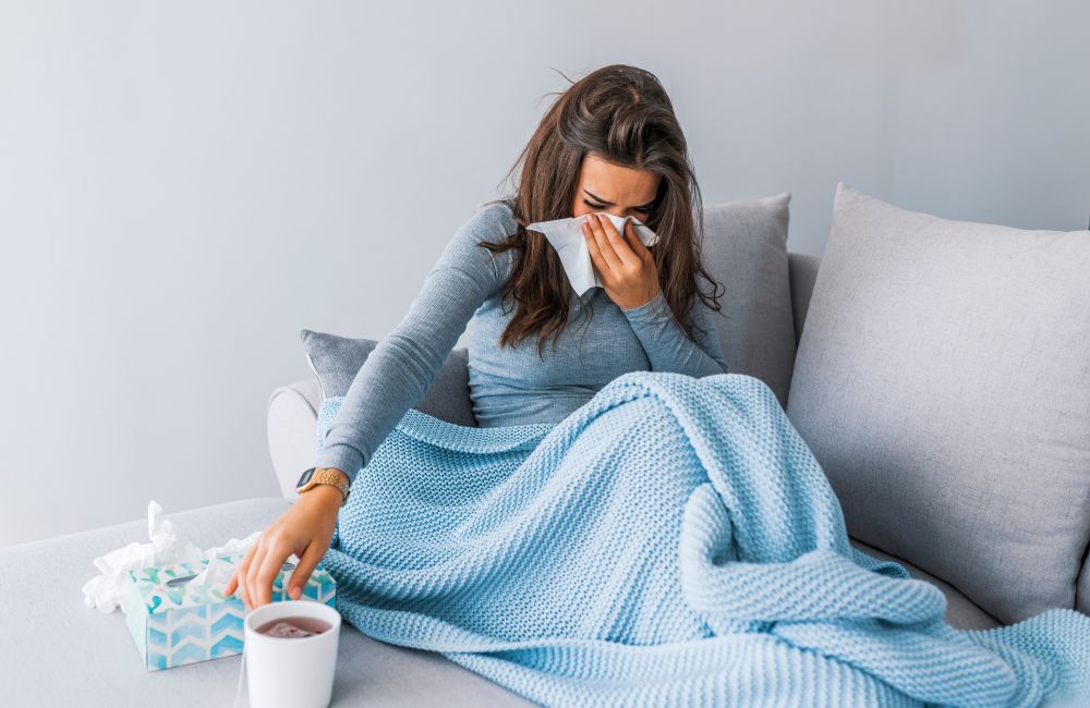 Γρίπη: Γιατί ανησυχεί ο ΕΟΔΥ μετά τα αυξημένα κρούσματα γρίπης. Η ανακοίνωση που προκαλεί προβληματισμό