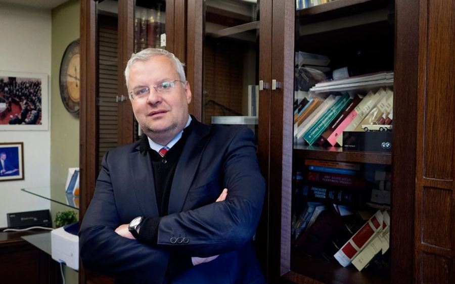 Ιλχάν Αχμέτ προς Βορίδη και Πιερρακάκη: “Μισό δις ευρώ σε PowerPoint για χρηματοδότηση των Δήμων που δεν έχει υλοποιηθεί” Ιλχάν Αχμέτ προς Βορίδη και Πιερρακάκη: “Μισό δις ευρώ σε PowerPoint για χρηματοδότηση των Δήμων που δεν έχει υλοποιηθεί”