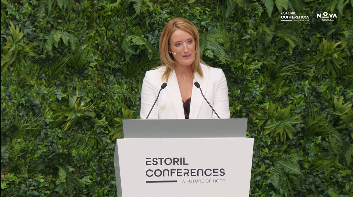 Roberta Metsola: «Ο κόσμος χρειάζεται την Ευρώπη στην καλύτερη εκδοχή της γιατί η Ευρώπη είναι ελπίδα» Roberta Metsola: «Ο κόσμος χρειάζεται την Ευρώπη στην καλύτερη εκδοχή της γιατί η Ευρώπη είναι ελπίδα»