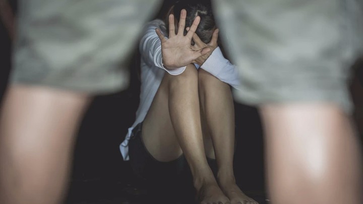 Ρόδος: Σοκάρει η περιγραφή του ομαδικού βιασμού 31χρονης Αγγλίδας από 4 Βέλγους