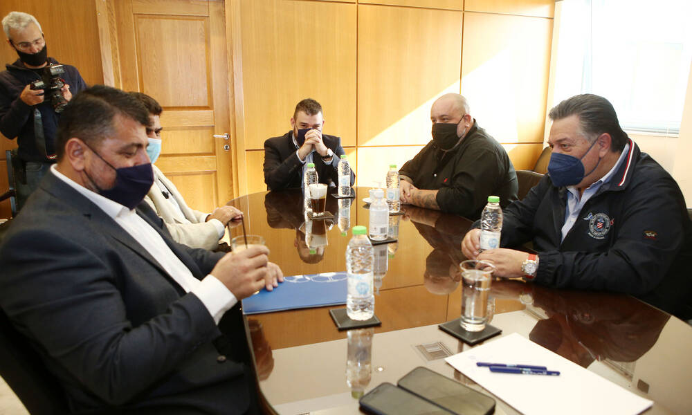 ΕΠΟ: Αποχώρησε ο Λεουτσάκος, στον αέρα Super League 2 και Γ’ Εθνική… ΕΠΟ: Αποχώρησε ο Λεουτσάκος, στον αέρα Super League 2 και Γ’ Εθνική…