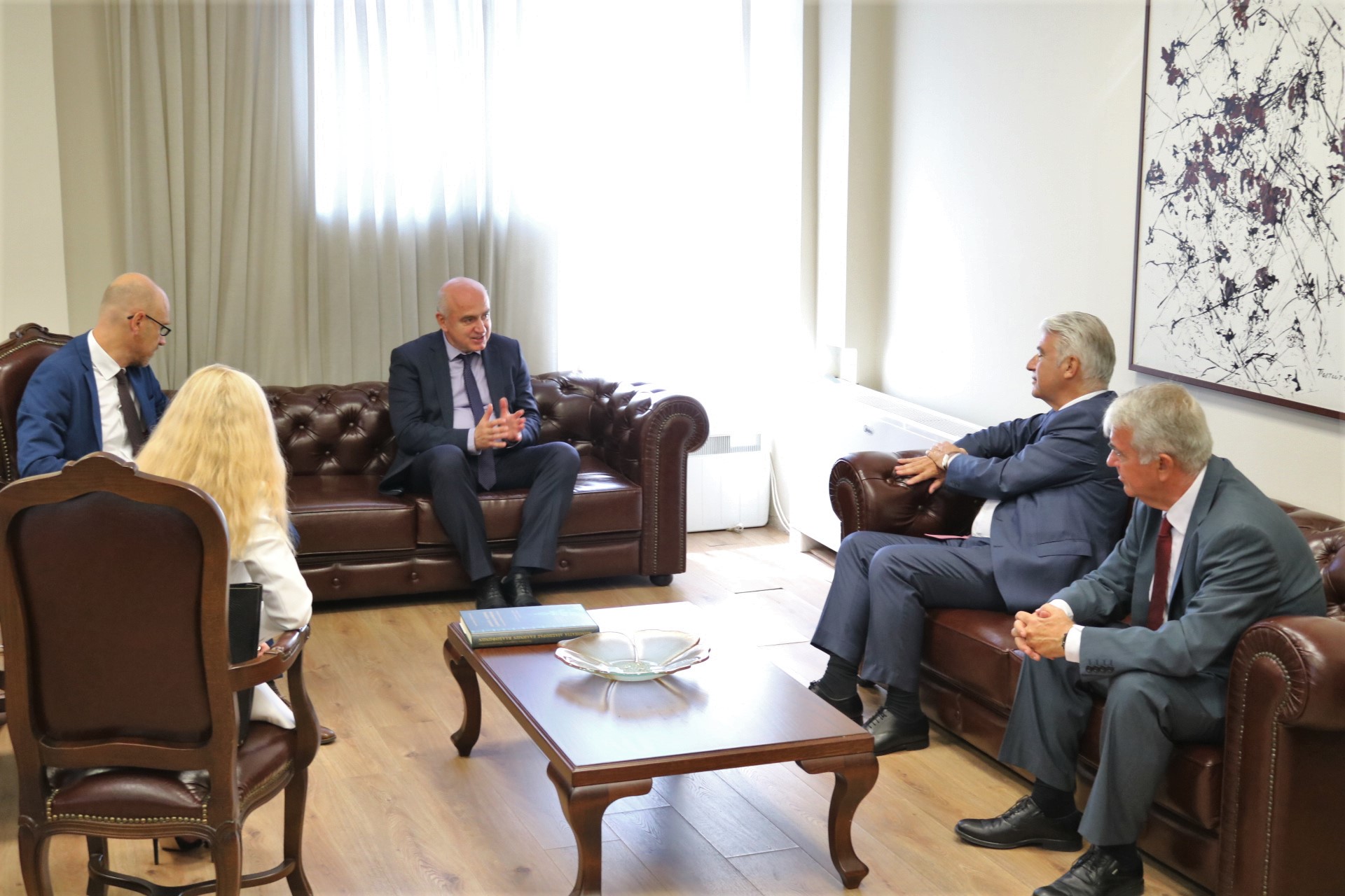 Συνάντηση του Περιφερειάρχη ΑΜΘ με το Γερμανό Πρέσβη στην Αθήνα Συνάντηση του Περιφερειάρχη ΑΜΘ με το Γερμανό Πρέσβη στην Αθήνα