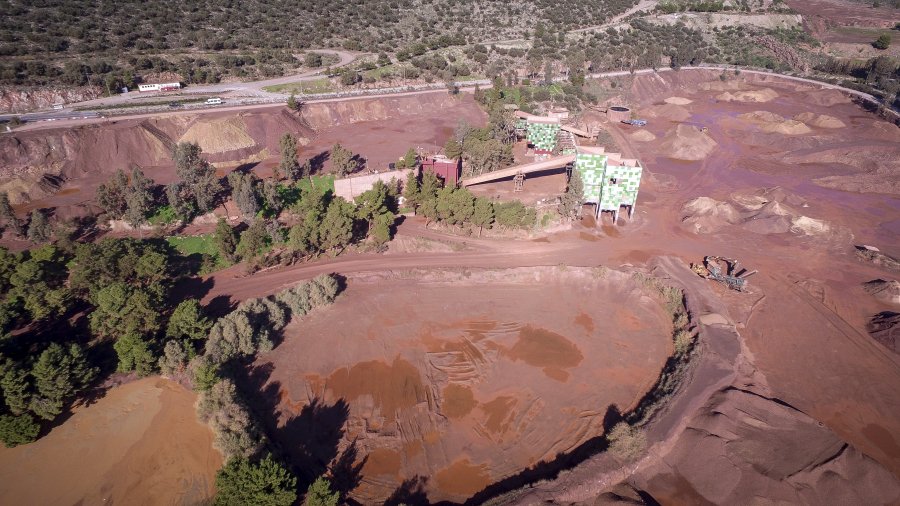 Φωκίδα: Βράχος καταπλάκωσε αυτοκίνητο σε στοά εξόρυξης Βωξίτη