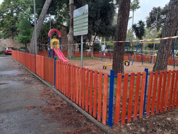 Σέρρες:Σε εφιάλτη μετατράπηκε το παιχνίδι για 10χρονο σε παιδική χαρά.Εγκλωβίστηκε σε κάγκελο και κατέληξε στο νοσοκομείο. Σέρρες:Σε εφιάλτη μετατράπηκε το παιχνίδι για 10χρονο σε παιδική χαρά.Εγκλωβίστηκε σε κάγκελο και κατέληξε στο νοσοκομείο.