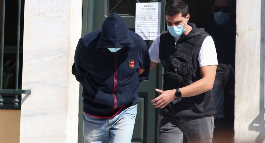 «Δεν έχω πάει ποτέ την 12χρονη σε οίκο ανοχής» λέει ο Ηλίας Μίχος μέσα από τη φυλακή «Δεν έχω πάει ποτέ την 12χρονη σε οίκο ανοχής» λέει ο Ηλίας Μίχος μέσα από τη φυλακή