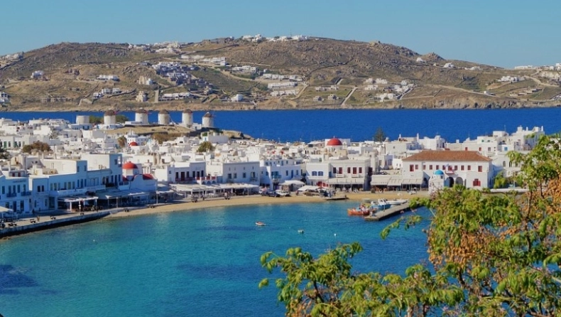 Καθαρίστριες έφαγαν σοκολατάκια με LSD και έβλεπαν τα έπιπλα να μετακινούνται ! (βίντεο) Καθαρίστριες έφαγαν σοκολατάκια με LSD και έβλεπαν τα έπιπλα να μετακινούνται ! (βίντεο)