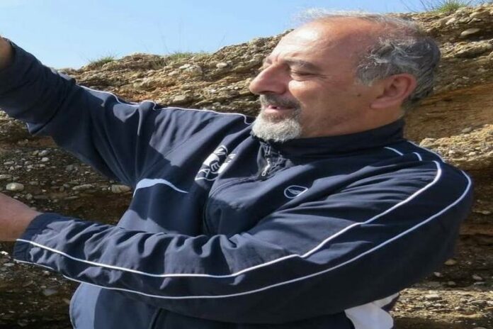 «Έσβησε» στα 65 από καρκίνο ο πρώην προπονητής Εθνικού Αλεξανδρούπολης, Καππαδοκίας και Ποντιακού Τάκης Ελευθεριάδης «Έσβησε» στα 65 από καρκίνο ο πρώην προπονητής Εθνικού Αλεξανδρούπολης, Καππαδοκίας και Ποντιακού Τάκης Ελευθεριάδης