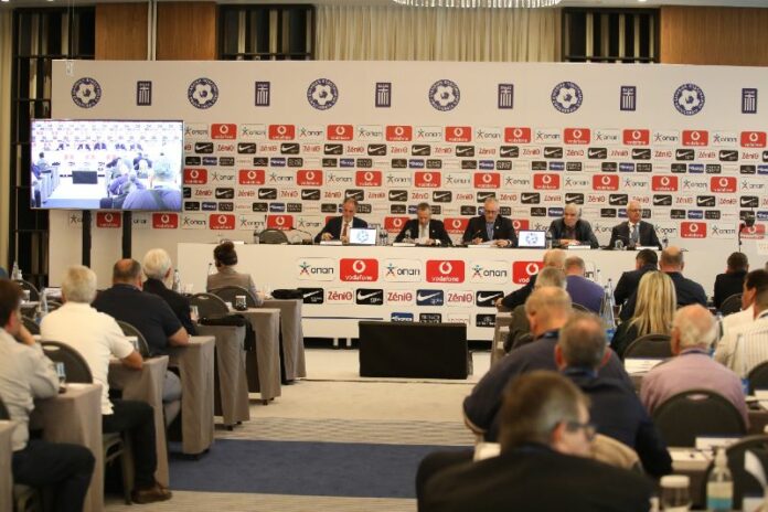 Προαναγγέλλεται από ΕΠΣ κωλοτούμπα της ΕΠΟ και απόφαση έναρξης των ερασιτεχνικών πρωταθλημάτων από την προσεχή εβδομάδα Προαναγγέλλεται από ΕΠΣ κωλοτούμπα της ΕΠΟ και απόφαση έναρξης των ερασιτεχνικών πρωταθλημάτων από την προσεχή εβδομάδα