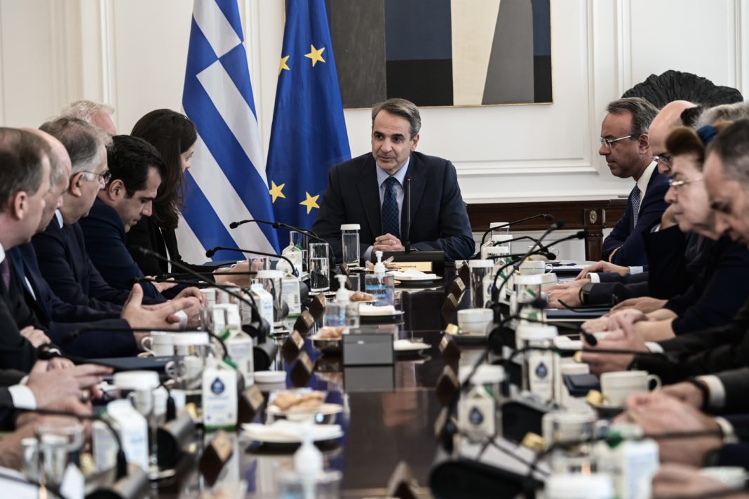 Μητσοτάκης στο Υπουργικό: Στόχος μας να επιστραφεί το μέρισμα της ανάπτυξης στους πιο αδύναμους Μητσοτάκης στο Υπουργικό: Στόχος μας να επιστραφεί το μέρισμα της ανάπτυξης στους πιο αδύναμους
