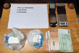 Συνελήφθη ημεδαπός κατηγορούμενος για καλλιέργεια και κατοχή ναρκωτικών Συνελήφθη ημεδαπός κατηγορούμενος για καλλιέργεια και κατοχή ναρκωτικών