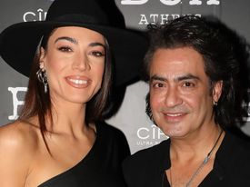 Διονύσης Σχοινάς – Ήβη Αδάμου: Η συνεργασία on stage, το live clubbing και το τραγούδι του Stavendo! Διονύσης Σχοινάς – Ήβη Αδάμου: Η συνεργασία on stage, το live clubbing και το τραγούδι του Stavendo!
