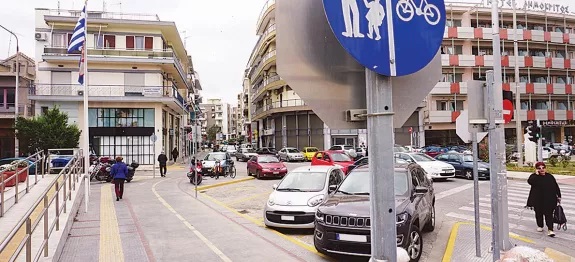 Αξιολόγηση πολιτών: Κάτω από τη βάση οι 10 μεγαλύτεροι δήμοι της χώρας -Οι χειρότεροι και οι καλύτεροι. Πρωτιά στις υποδομές για Αμέα η Κομοτηνή Αξιολόγηση πολιτών: Κάτω από τη βάση οι 10 μεγαλύτεροι δήμοι της χώρας -Οι χειρότεροι και οι καλύτεροι. Πρωτιά στις υποδομές για Αμέα η Κομοτηνή