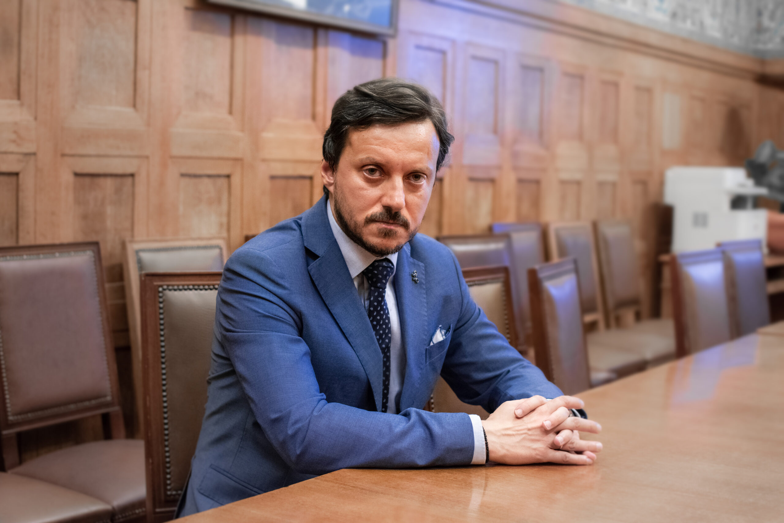 Απόστολος Πάνας : «Η Κυβέρνηση επειμένει στις γραφειοκρατικές αγκυλώσεις για τις διαδικασίες πρόσληψης εργατών Γης για τους αγρότες»