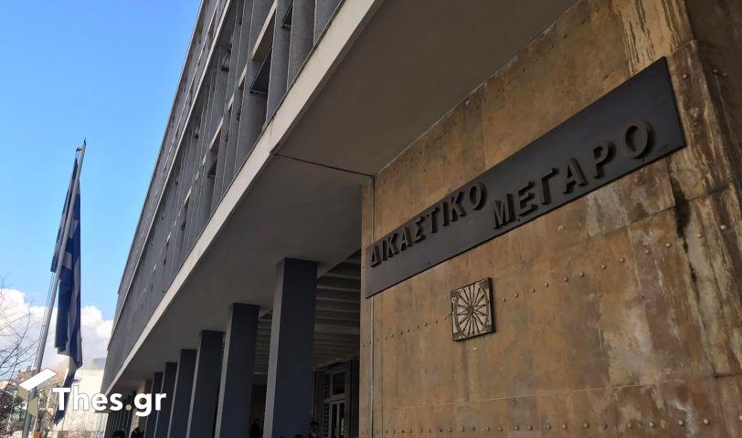 Θεσσαλονίκη: Αναβλήθηκε η δίκη των «εξορκιστών» – «Κυνηγητό» με δημοσιογράφους στο δικαστήριο Θεσσαλονίκη: Αναβλήθηκε η δίκη των «εξορκιστών» – «Κυνηγητό» με δημοσιογράφους στο δικαστήριο