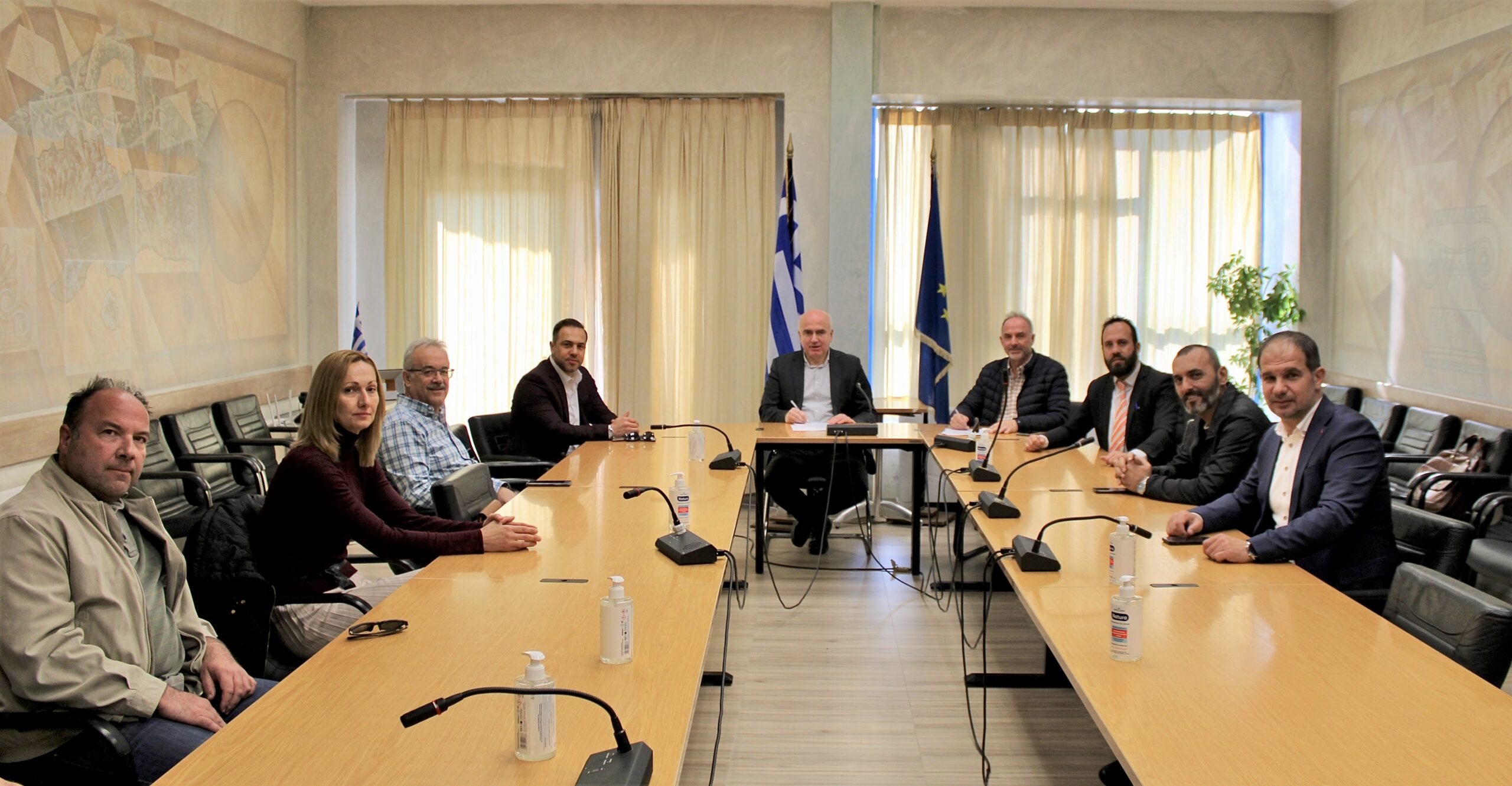 Υπογράφηκε από τον Περιφερειάρχη ΑΜΘ Χρήστο Μέτιο και την ανάδοχο εταιρεία η σύμβαση για την αποκατάσταση τμημάτων του οδικού δικτύου της ΠΕ Ροδόπης Υπογράφηκε από τον Περιφερειάρχη ΑΜΘ Χρήστο Μέτιο και την ανάδοχο εταιρεία η σύμβαση για την αποκατάσταση τμημάτων του οδικού δικτύου της ΠΕ Ροδόπης