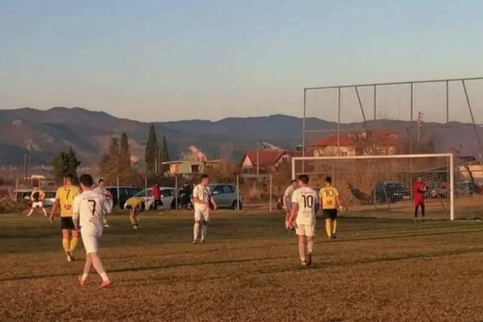ΕΠΣ Θράκης: «Απόδραση» για το Ν. Σιδηροχώρι από την έδρα του Πόντου Θρυλορίου πριν το ντέρμπι κορυφής με τις Σάπες ΕΠΣ Θράκης: «Απόδραση» για το Ν. Σιδηροχώρι από την έδρα του Πόντου Θρυλορίου πριν το ντέρμπι κορυφής με τις Σάπες