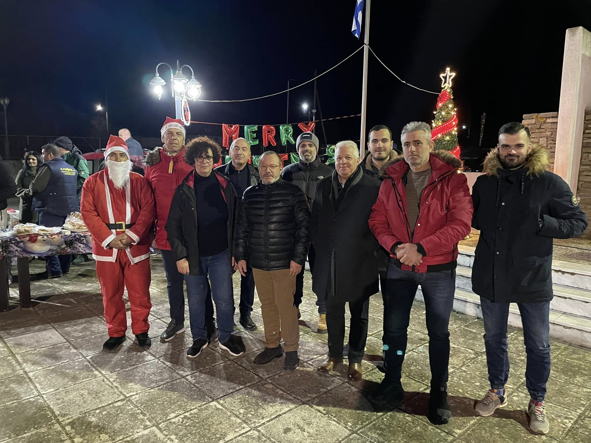Χριστουγεννιάτικη γιορτή στα Παγούρια- Παρών και ο δήμαρχος Κομοτηνής Χριστουγεννιάτικη γιορτή στα Παγούρια- Παρών και ο δήμαρχος Κομοτηνής