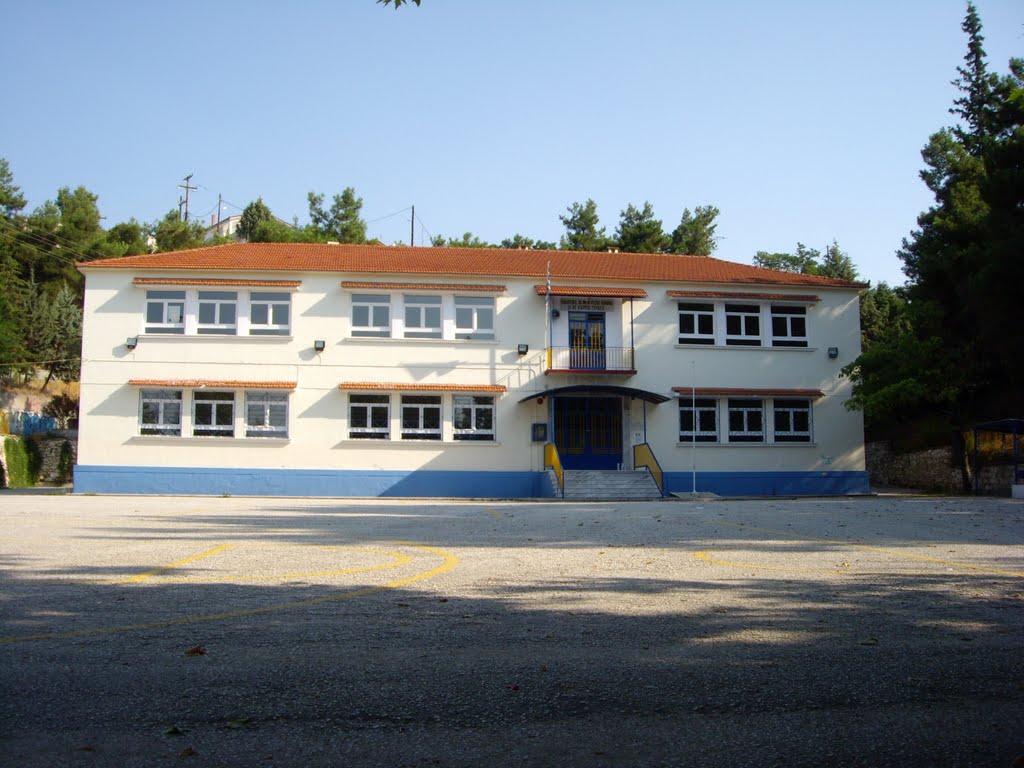 Κλειστά σήμερα όλα τα σχολεία στις Σέρρες-Η ανακοίνωση του Δήμου για το θάνατο του μαθητή και η υπόσχεση του Δημάρχου στον πατέρα του αδικοχαμένου παιδιού