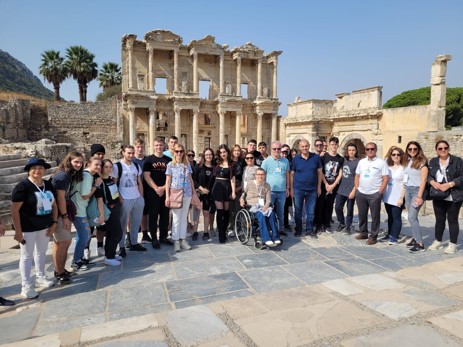 Σε πέντε διασχολικές συναντήσεις Erasmus στο εξωτερικό, συμμετείχαν μαθητές και εκπαιδευτικοί του Μουσικού Σχολείου Κομοτηνής στη λήξη του 2022 Σε πέντε διασχολικές συναντήσεις Erasmus στο εξωτερικό, συμμετείχαν μαθητές και εκπαιδευτικοί του Μουσικού Σχολείου Κομοτηνής στη λήξη του 2022