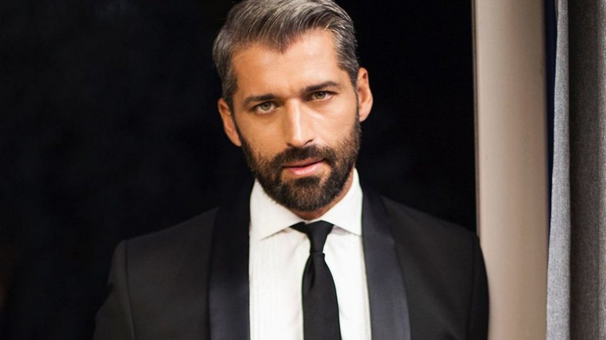 Άγρια κόντρα με εξώδικα μεταξύ Αλέξη Παπά και Μαυρίκιου Μαυρικίου Άγρια κόντρα με εξώδικα μεταξύ Αλέξη Παπά και Μαυρίκιου Μαυρικίου