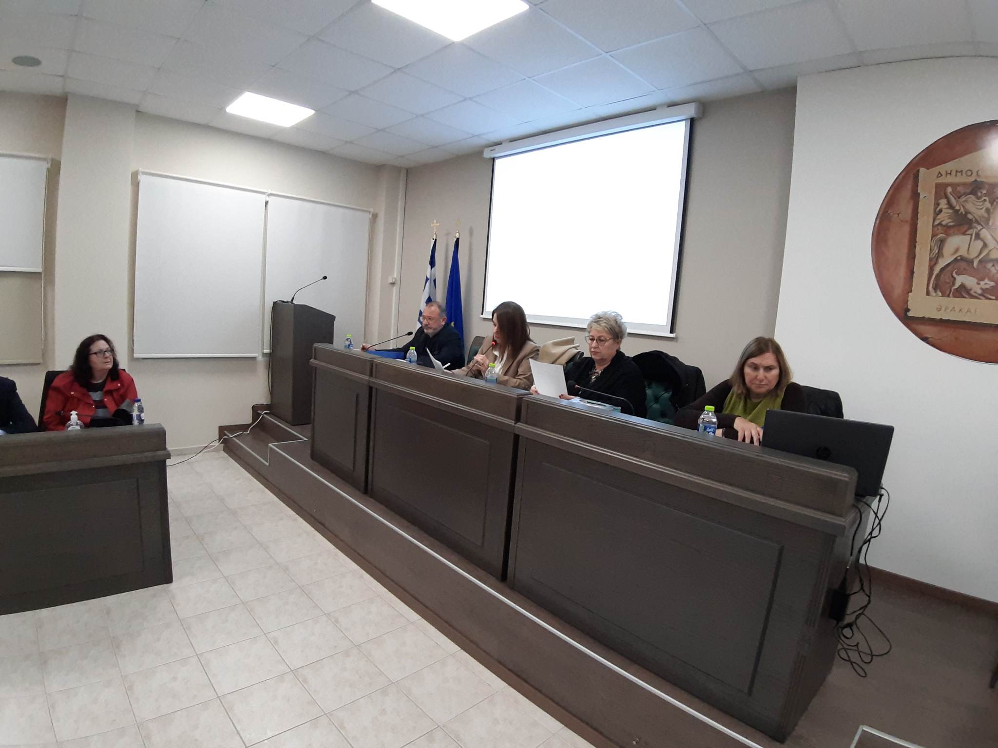 Ψήφισμα του Δημοτικού Συμβουλίου Κομοτηνής για τους παλιννοστήσαντες συμπολίτες μας, για το θέμα των δανείων τους Ψήφισμα του Δημοτικού Συμβουλίου Κομοτηνής για τους παλιννοστήσαντες συμπολίτες μας, για το θέμα των δανείων τους