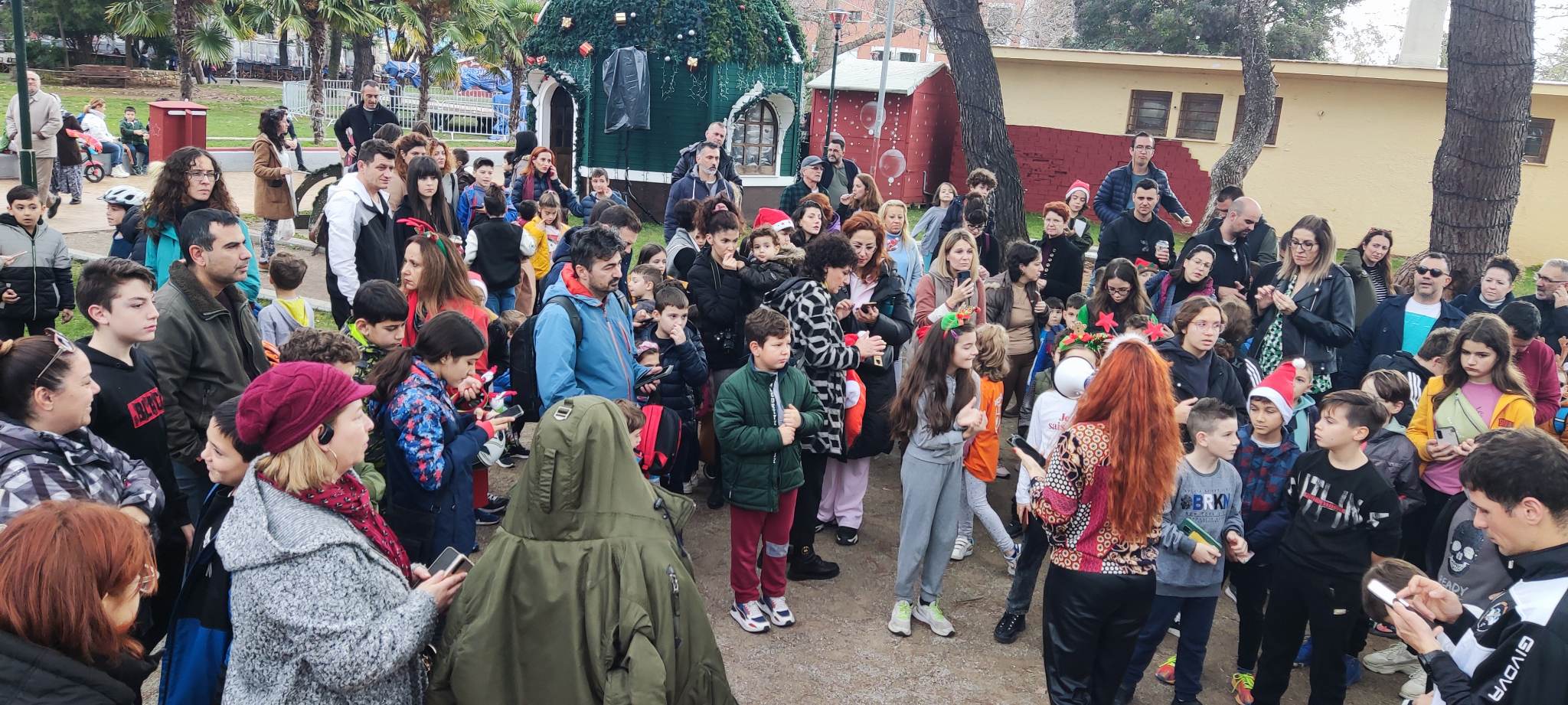 Η Ιστορική Πεζοπορία της Αλεξανδρούπολης εκπαίδευσε μικρούς και μεγάλους Η Ιστορική Πεζοπορία της Αλεξανδρούπολης εκπαίδευσε μικρούς και μεγάλους