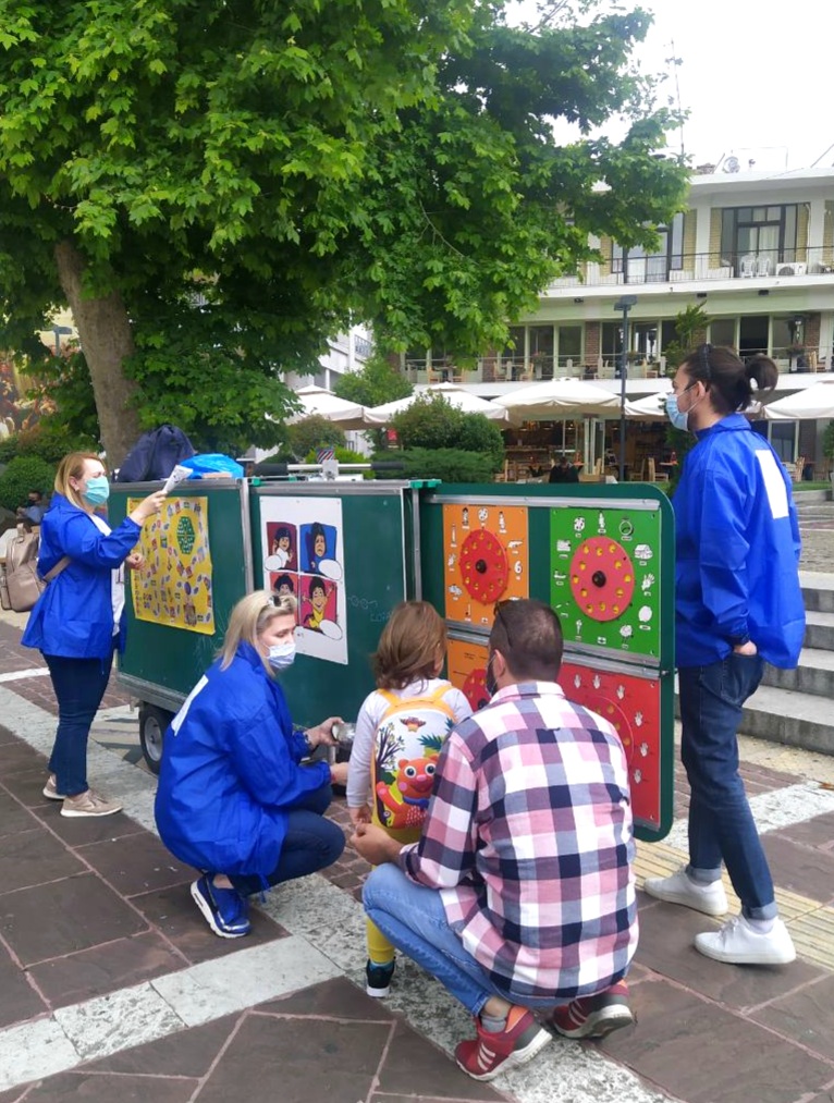 «To Mobile School Ταξιδεύει» στην Ονειρούπολη Δράμας «To Mobile School Ταξιδεύει» στην Ονειρούπολη Δράμας