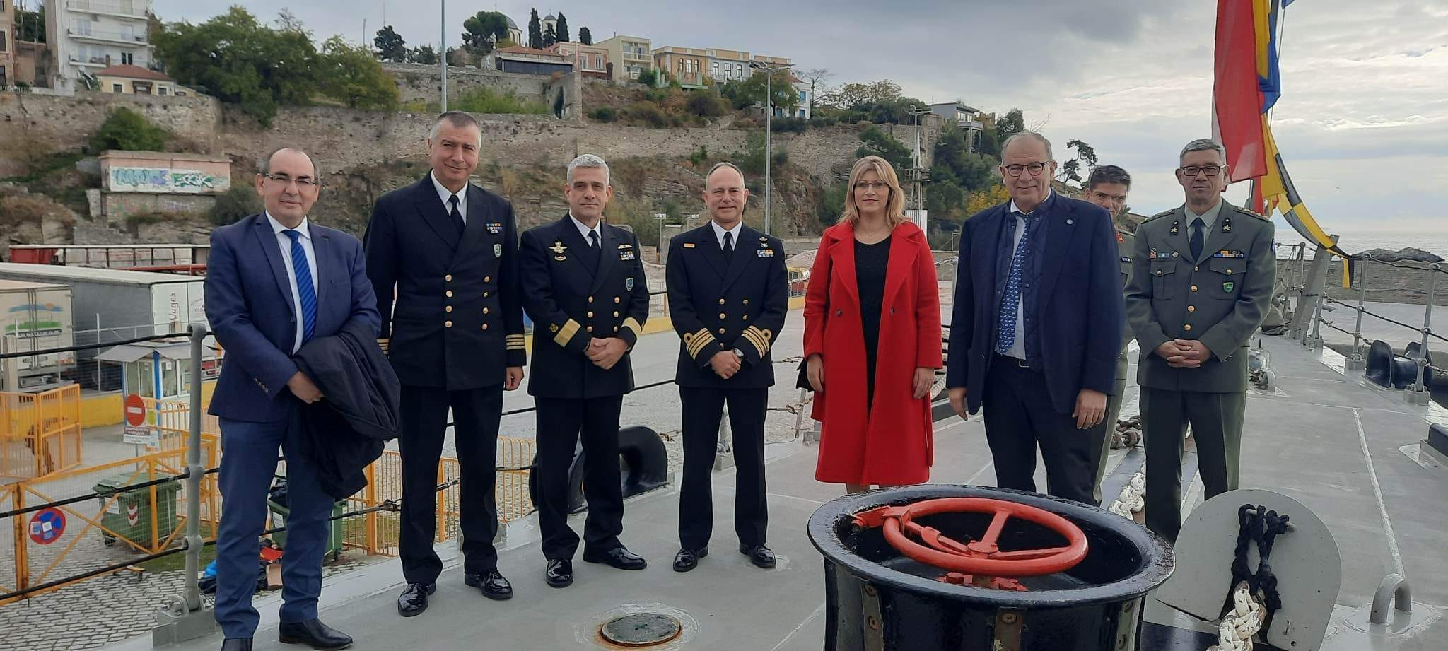 Επίσκεψη του Δημάρχου Καβάλας, Θόδωρου Μουριάδη, στη Φρεγάτα “Νικηφόρος Φωκάς” Επίσκεψη του Δημάρχου Καβάλας, Θόδωρου Μουριάδη, στη Φρεγάτα “Νικηφόρος Φωκάς”