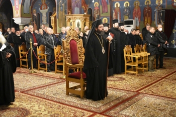Κληρολαϊκή σύναξη και επίδοση διοριστηρίων στα νέα μέλη των εκκλησιαστικών συμβουλίων των ενοριακών ναών της Μητροπόλεως Μαρωνείας και Κομοτηνής Κληρολαϊκή σύναξη και επίδοση διοριστηρίων στα νέα μέλη των εκκλησιαστικών συμβουλίων των ενοριακών ναών της Μητροπόλεως Μαρωνείας και Κομοτηνής