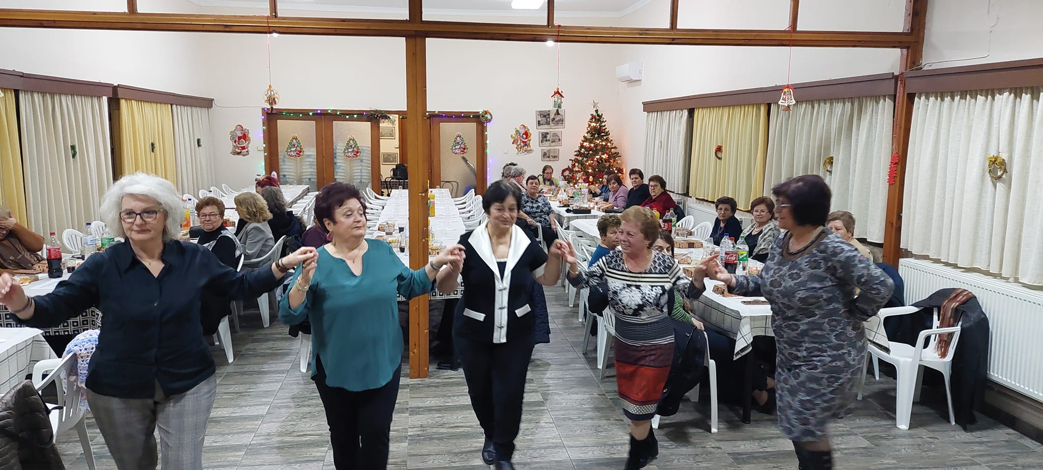 Γιορτάστηκε η γυναικοκρατία στους Προσκυνητές Ροδόπης Γιορτάστηκε η γυναικοκρατία στους Προσκυνητές Ροδόπης