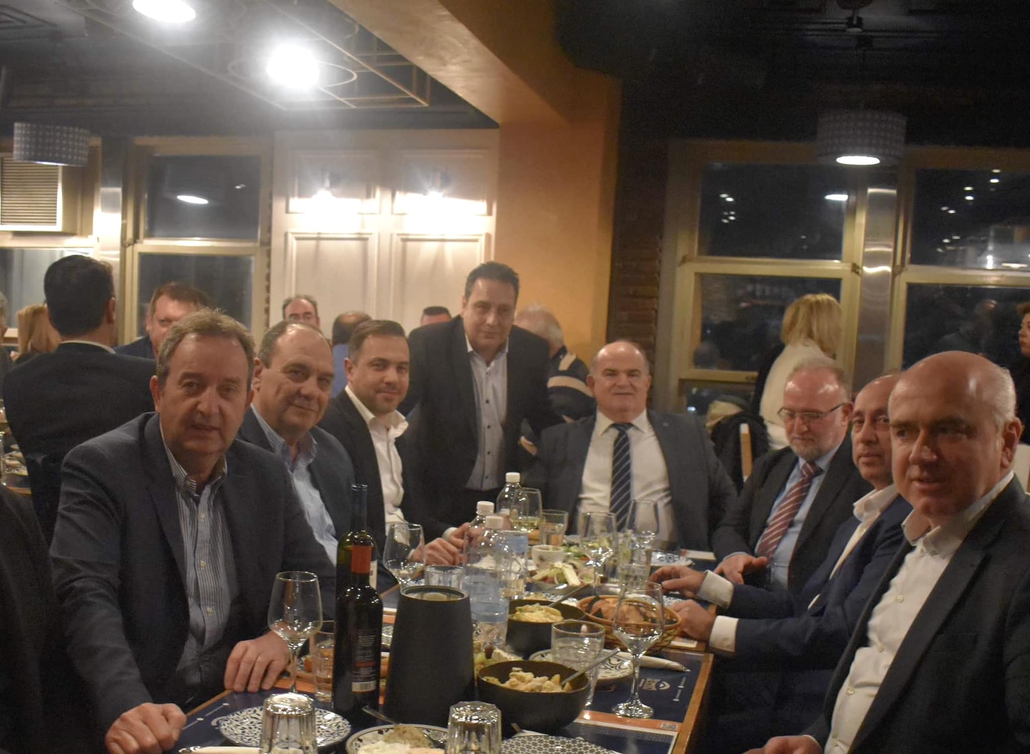 Η ΟΕΒΕΣ έκοψε την πίτα της στην Κομοτηνή παρουσία του προέδρου της ΓΣΕΒΕ Γ. Καββαθά Η ΟΕΒΕΣ έκοψε την πίτα της στην Κομοτηνή παρουσία του προέδρου της ΓΣΕΒΕ Γ. Καββαθά