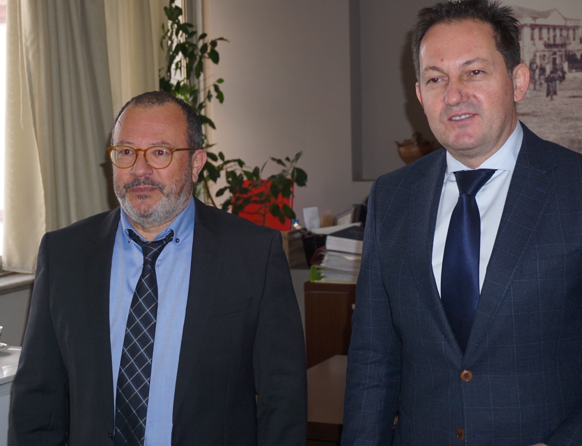 Τον Δήμαρχο Κομοτηνής Γ.Γκαράνη επισκέφτηκε σήμερα ο Αναπληρωτής Υπουργός Εσωτερικών Στέλιος Πέτσας-Ακολούθησε σύσκεψη στο Δημαρχείο με αυτοδιοικητικούς
