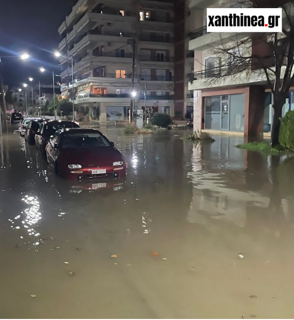 Άνοιξαν οι ουρανοί στην Ξάνθη – Ποτάμια οι δρόμοι και εικόνες ντροπής! (φωτο)