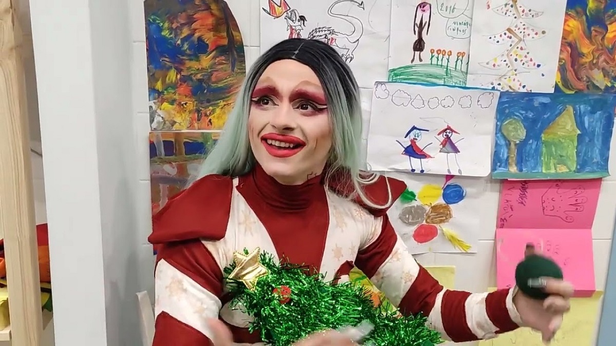 Θεσσαλονίκη – Drag Queen: “Οι γονείς που αντέδρασαν, δεν θα έπρεπε να έχουν παιδιά” Θεσσαλονίκη – Drag Queen: “Οι γονείς που αντέδρασαν, δεν θα έπρεπε να έχουν παιδιά”