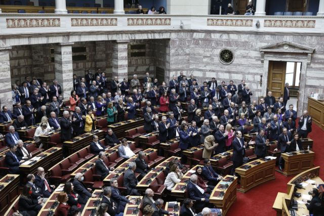 Βουλή: Μετωπική Μητσοτάκη – Τσίπρα, καταψηφίστηκε η πρόταση δυσπιστίας