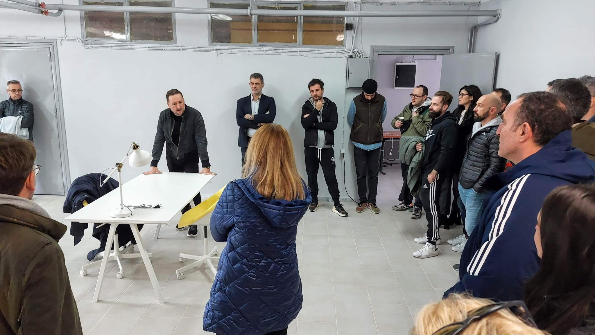 Το πριν και το μετά μιας άψυχης και χωρίς ρόλο αίθουσας στο 3ο ΓΕΛ Αλεξανδρούπολης Το πριν και το μετά μιας άψυχης και χωρίς ρόλο αίθουσας στο 3ο ΓΕΛ Αλεξανδρούπολης